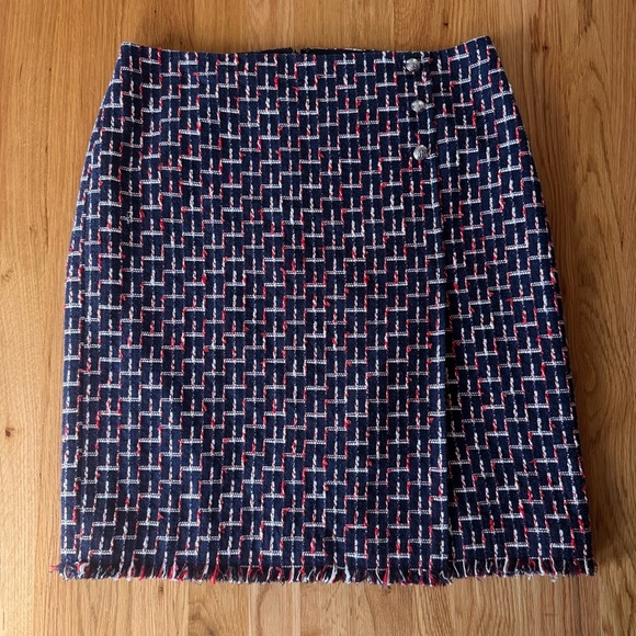 Talbots Boucle Wrap Skirt Silver Buttons Navy Red White Textured Size 14 - Picture 4 of 14